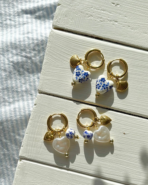 Charm korvakorut